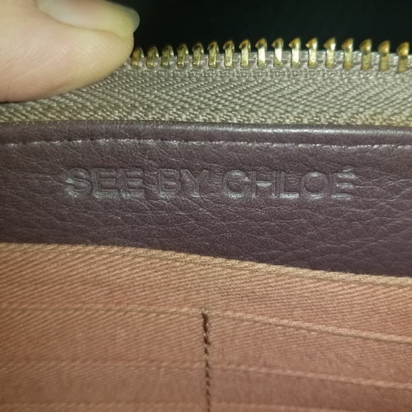 🥰CHLOE 2-Tone Mauve zipper Logo WALLET🥰 - Picture 4 of 5